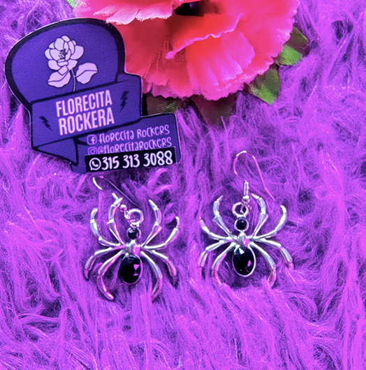 Aretes Araña en acero con detalles negros