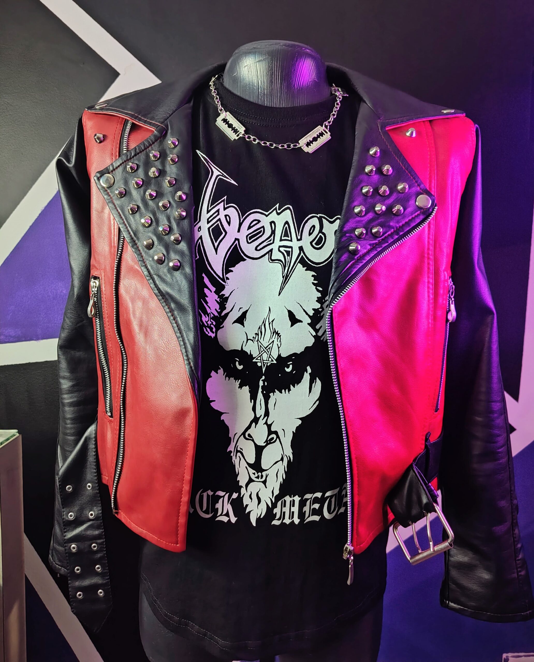 Chamarra punk taches