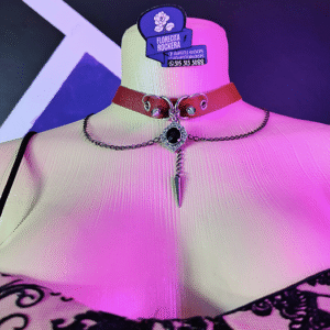 Chocker Rojo Vintage con cadenas