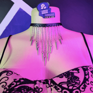 Chocker Cadenas colgantes con Puas